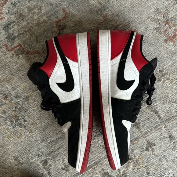Jordan 1 low mens size 13 - Picture 5 of 8